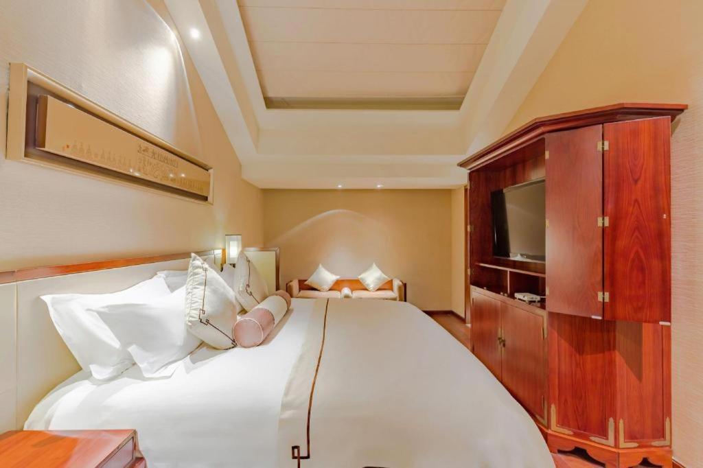 Tong Que Tai Jinling Hotel Tongling  Екстериор снимка