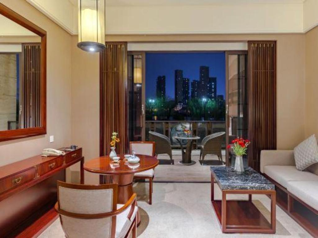 Tong Que Tai Jinling Hotel Tongling  Екстериор снимка